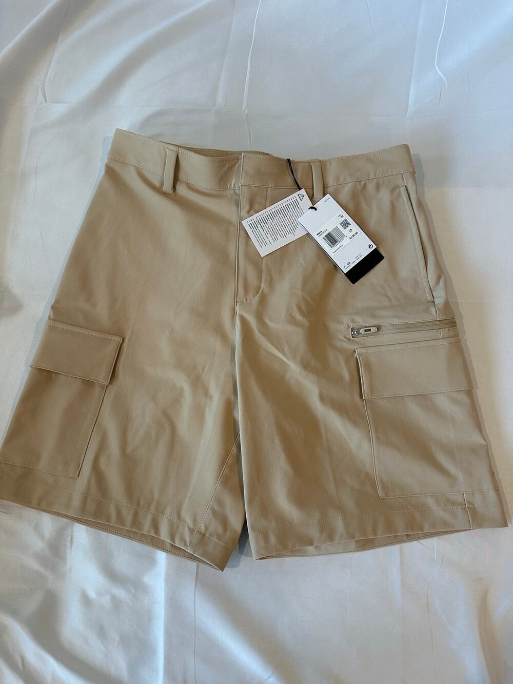 Size 32 medium standard fit at knee length- Nike Jordan Sport Men's Golf Cargo